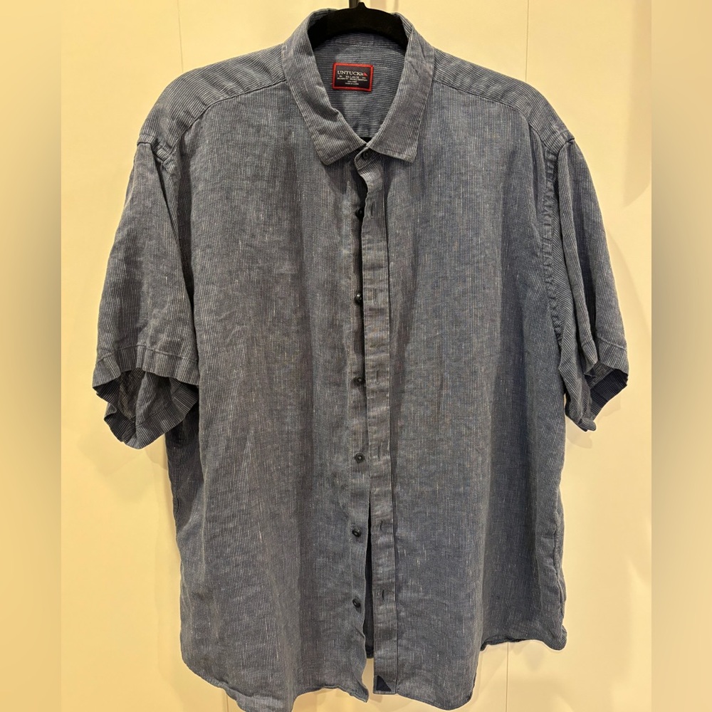 UNTUCKit linen short sleeve button down shirt